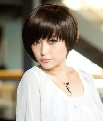 女士沙宣短发发型图片 斜刘海沙宣短发发型设计