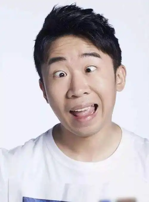 从搞怪丑男到综艺顶流36岁的杨迪凭什么
