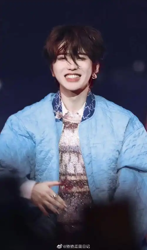 蔡徐坤hugme开场