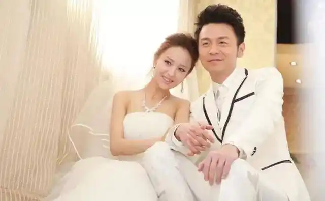 《我的媳妇是女王》,和霍思燕演夫妻,你不能不说雷佳音的帅,是那种