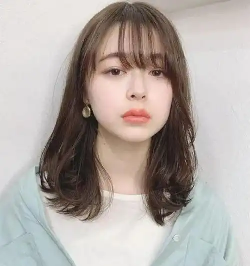 2021直发发型女最新减龄,时尚简约百变风格_发型造型_宝妈时尚生活网