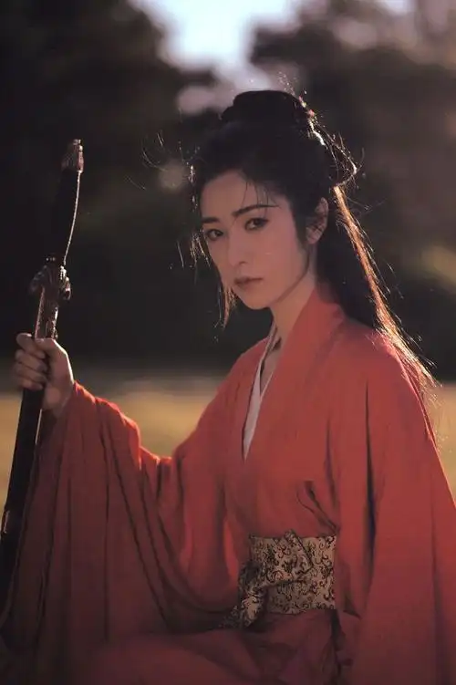 栾蕾英古风大片 手持利剑演绎独行女侠客|武侠|金庸小说|剑客_网易