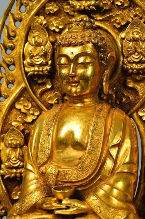 pure gold buddha statue 纯金佛像_pure gold buddha