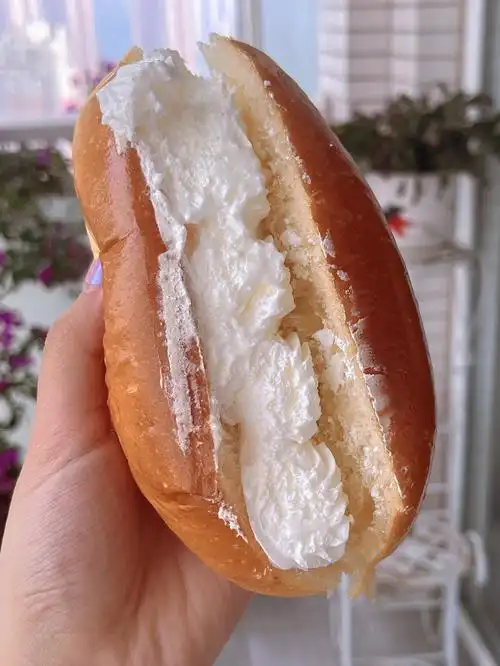 小时候看了就走不动路的奶油面包