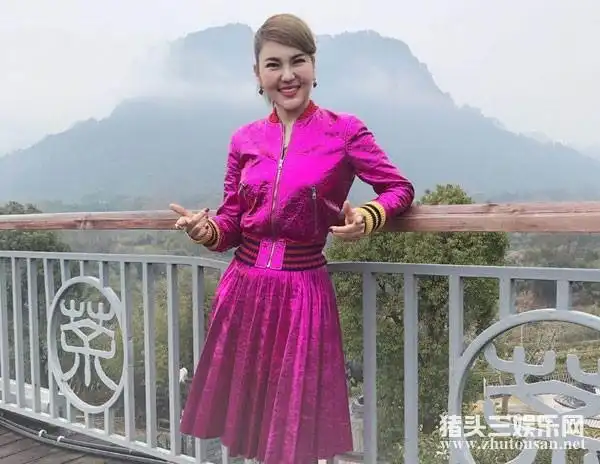 乌兰图雅结婚了吗老公是谁照片蒙古族之花乌兰图雅个人感情揭秘