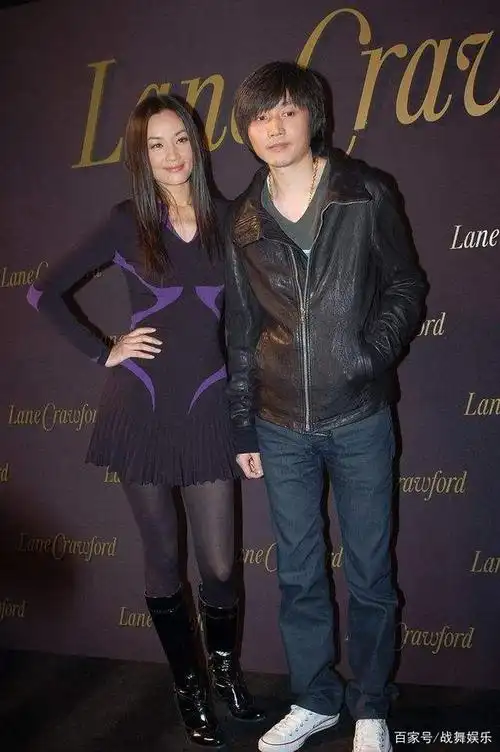 瞿颖与张亚东恋爱时没敢考虑要孩子将现在老公女儿当成亲生的