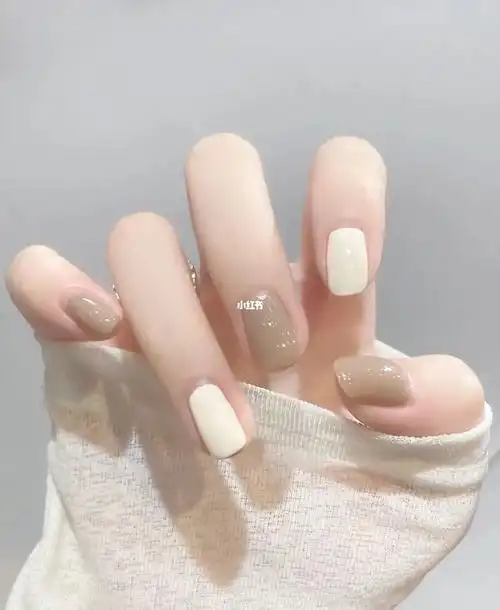 秋冬纯色美甲6178超级温柔奶茶跳色爱了爱了