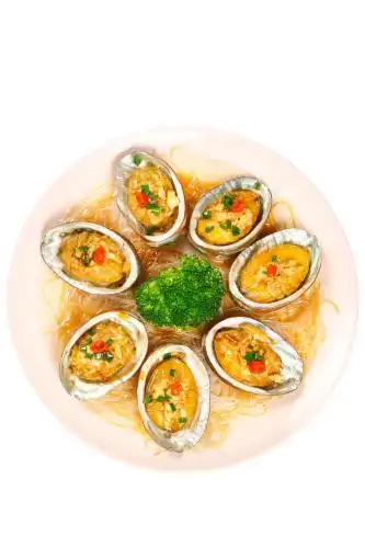 一盘蒜蓉粉丝蒸鲍鱼