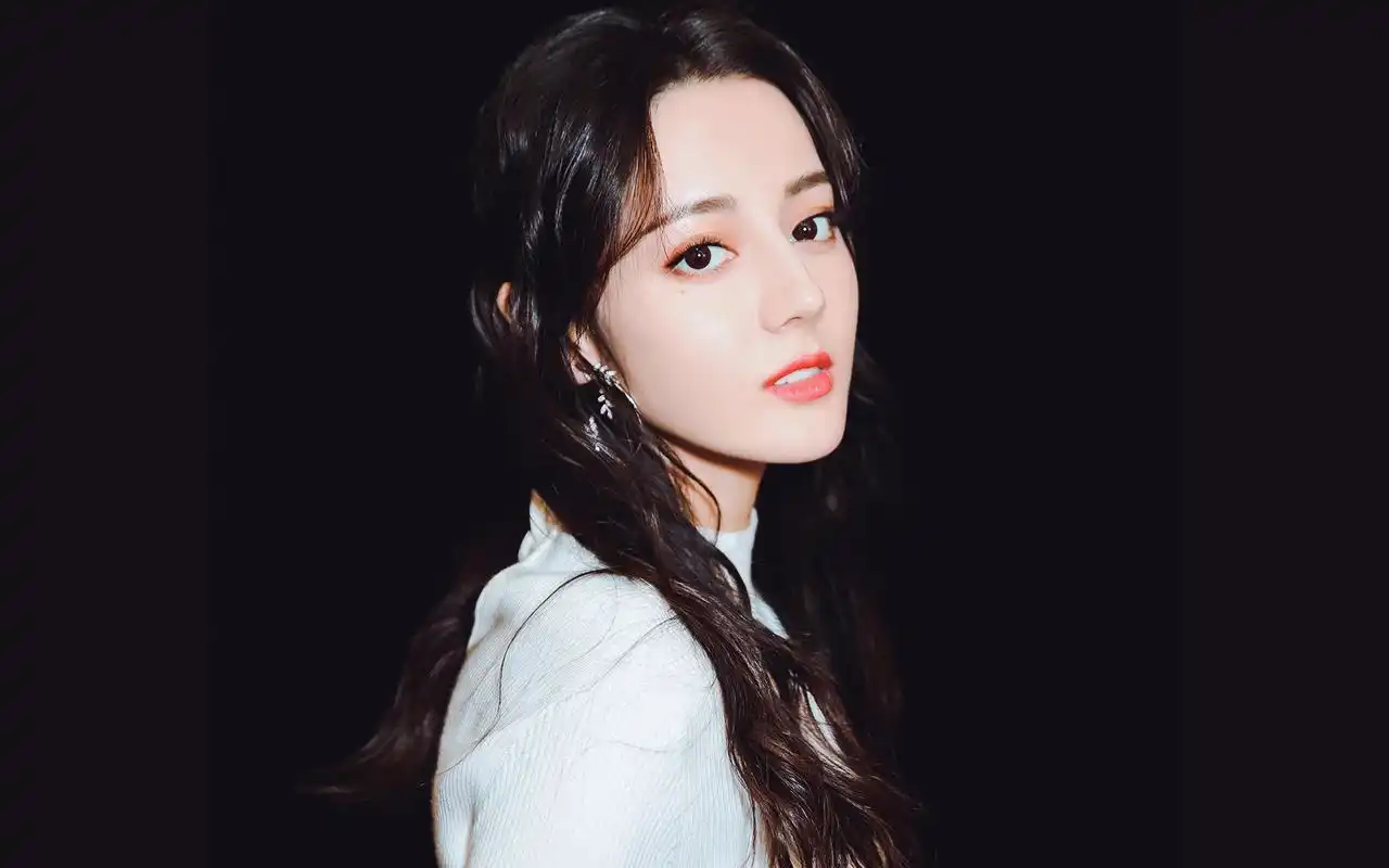 仙女范儿迪丽热巴壁纸_清新小仙女美胖迪