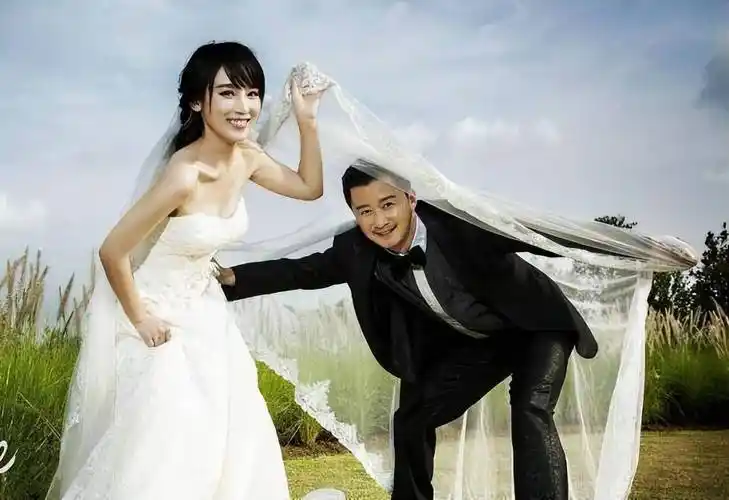 也让吴京很是感动,时不时都会感叹:有什么好都不如娶一个好媳妇好啊