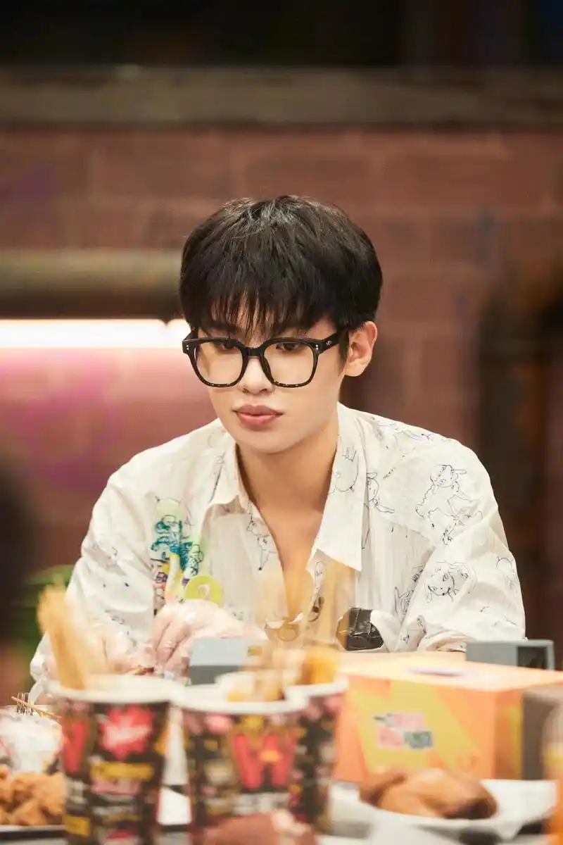 密室大逃脱真正的朋友 (中)(下)#黄明昊 剧照!置身神秘 - 抖音