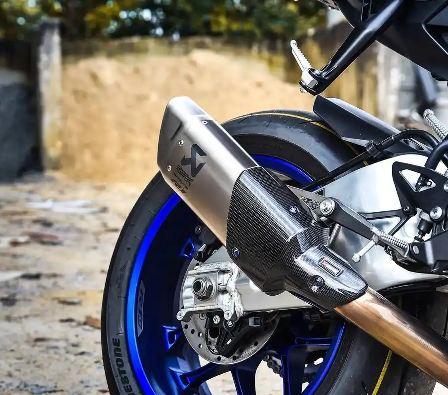 雅马哈r1/m 改装天蝎排气 新款激光标/钛合金尾段 evo - 抖音