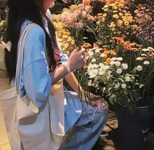 第890期|女生头像:0111温柔ins鲜花捧花女生头像