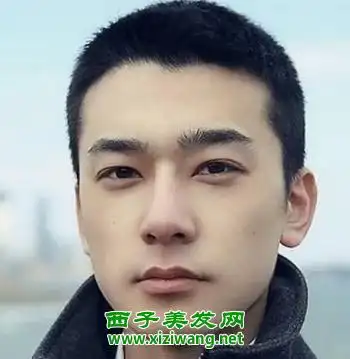 中学男生寸头发型图片 清爽又有气质(3)