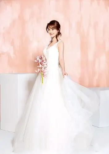 郑爽唯美婚纱大片 笑容明媚与爱同行