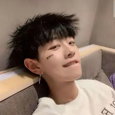 帅气男生高清头像超拽个性时尚男生图片大全