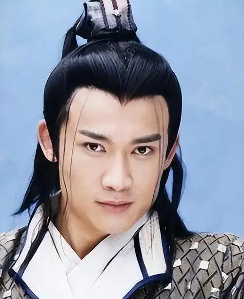 看完雷佳音读上戏时帅哥圈就理解他为啥说我没想过走偶像路线