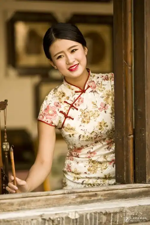 古镇旗袍人像