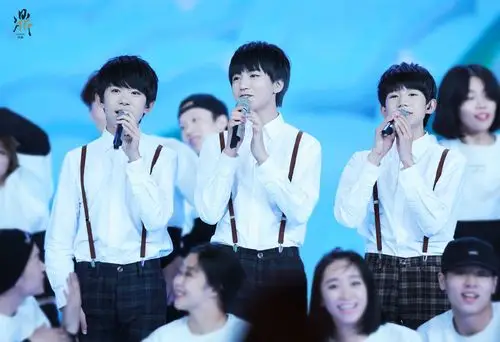 tfboys 央视六一晚会 - 堆糖,美图壁纸兴趣社区