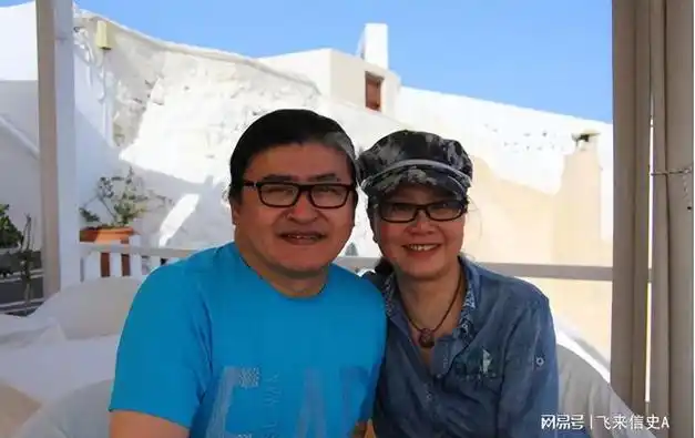 60岁的刘欢嗜酒如命,身患"不死癌症"难治愈,拄拐现身令人心痛|李琦