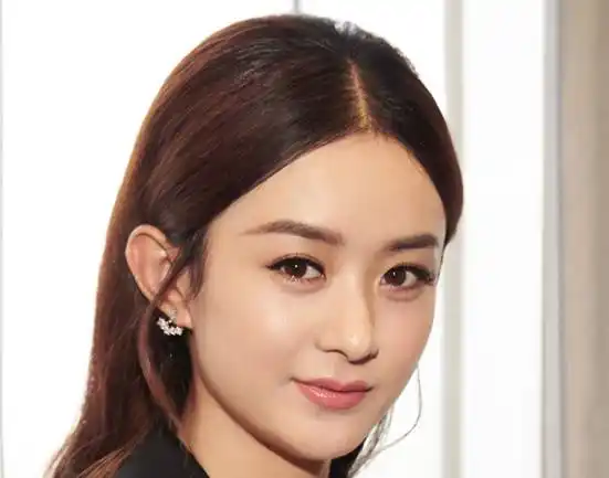 谁说黑长直太过单调,看赵丽颖黑长直的百变造型