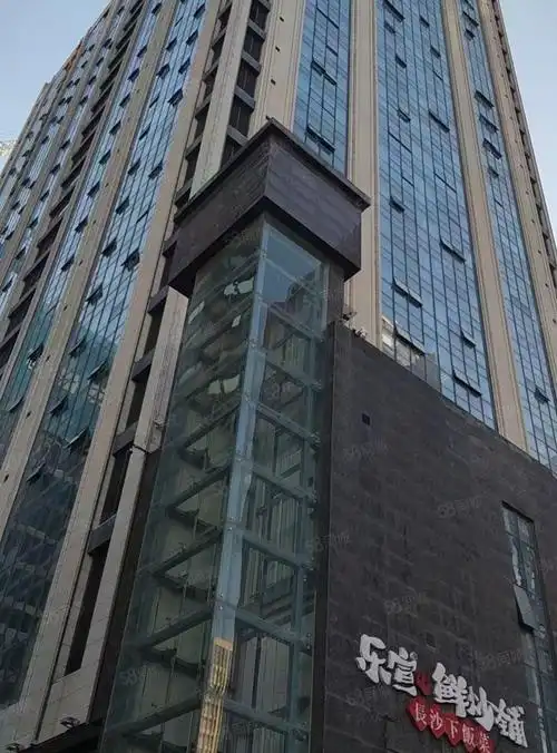 290平4加1 带家具带车位空调自控,西安高新区二环南路西段新世纪大厦