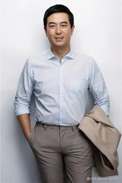 张嘉译:大器晚成的演员,用他坚韧不拔演技,赢得了观众的喜爱