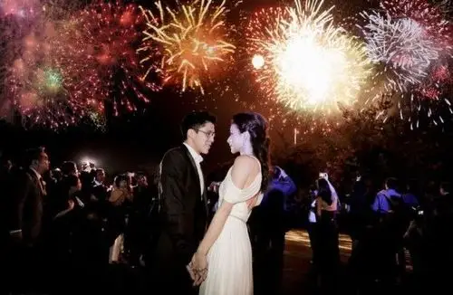 郭晶晶霍启刚结婚第四天 香港大摆婚宴