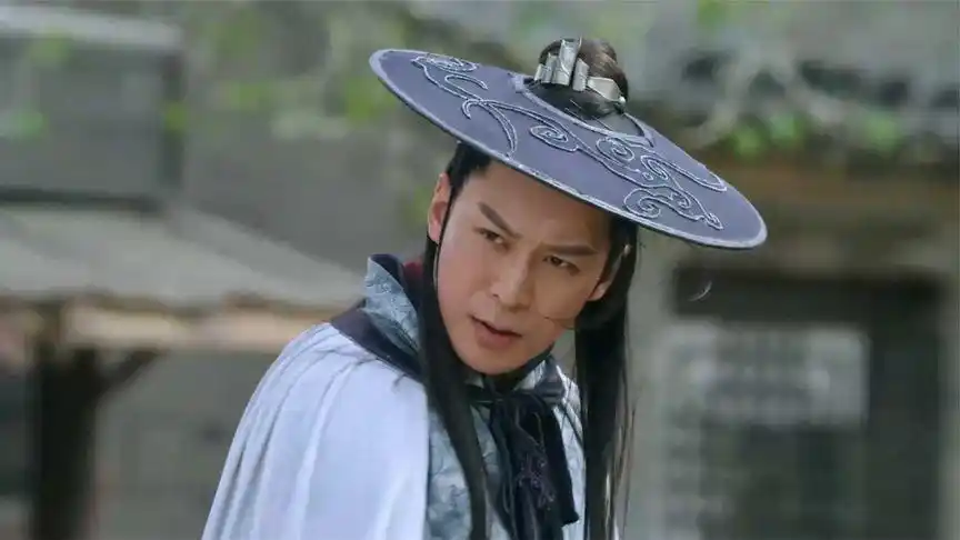 武当一剑:牟一羽抱蓝水灵进客栈,蓝水灵被挟持,东方亮英雄救美-影视综