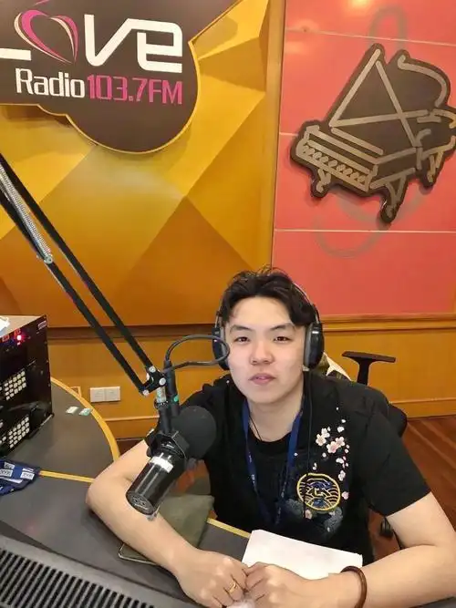 《明日之星》焕新亮相,听听主持人们如何乘风破浪