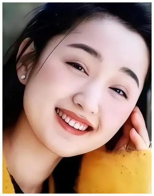 善恶终有报?没想到52岁"无人敢娶"的杨钰莹,才是真的人生赢家