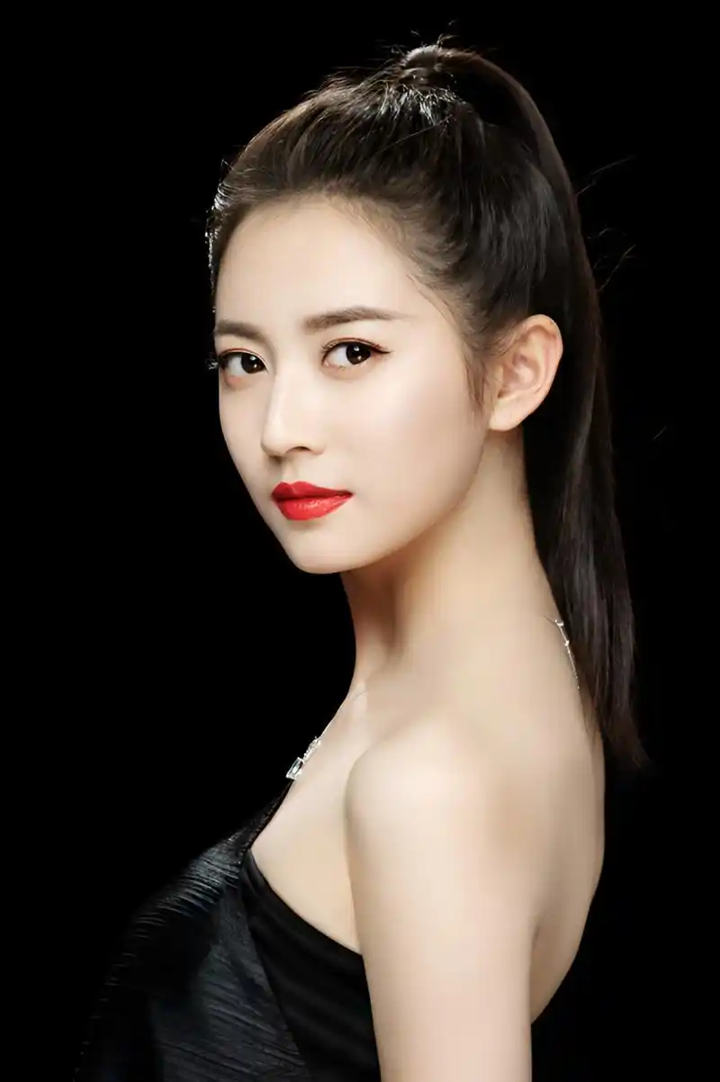 杨幂旗下的艺人祝绪丹为什么口碑没有唐嫣旗下的陈钰琪好?