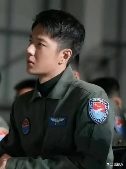 王一博是怎样的雷宇?车坏在马路上,还能修,飞机在天上坏了怎么办?