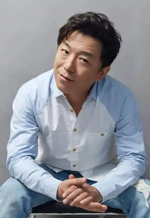 演员黄渤:男人有钱也不变坏,挚爱初恋,遗憾是父亲已不认识自己_宁浩