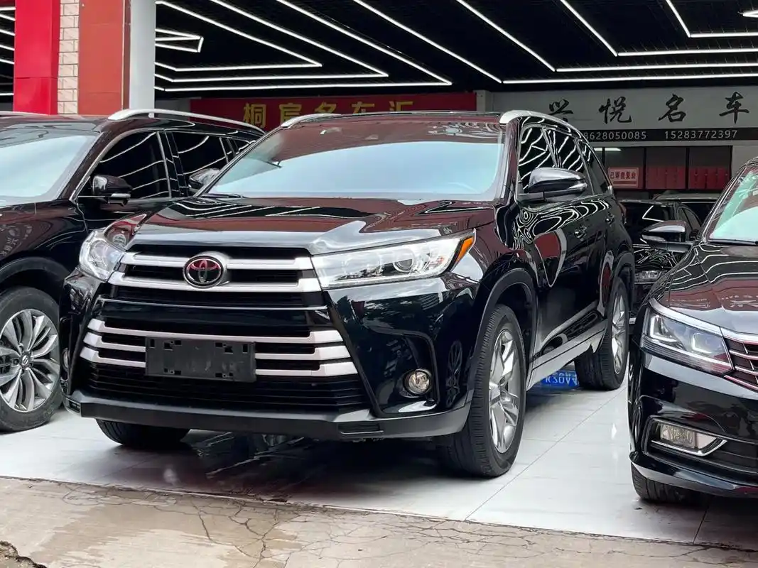 整备到店 丰田汉兰达四驱七座豪华 2020年8月 - 抖音