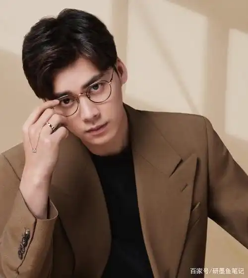 李易峰0504生日快乐,李是易生最美的峰景!