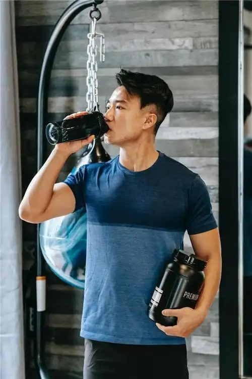 随着健康意识的不断提高和科技的飞速发展,智能健身正迎来全民化的