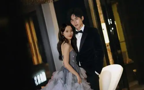 米看皮张哲瀚现在的女友是谁张哲瀚喜欢鞠婧祎吗