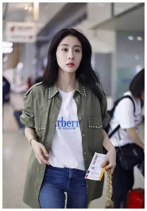 精明的张碧晨,舍去名利,斩取成功;表面空手,实则人生大赢!