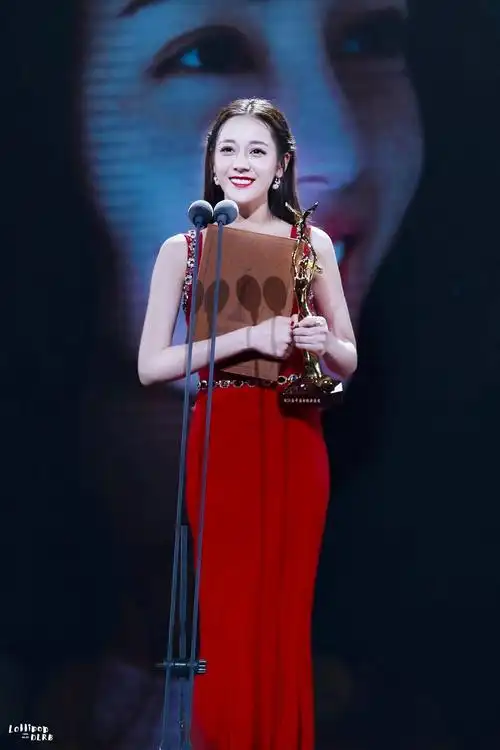cr:lollipop_dlrb修图站迪丽热巴金鹰节颁奖晚会