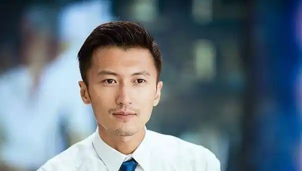 谢霆锋如今能和王菲能在一起,还得多亏了他19岁唱的这首歌_爱情_通常