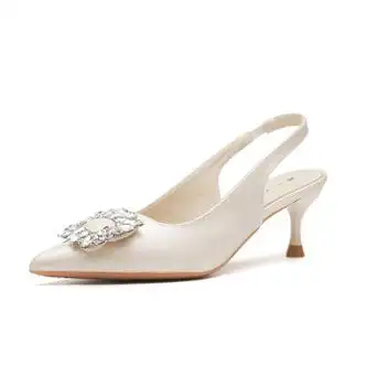 达芙妮daphne水钻凉鞋女夏2023新款设计感小众百搭法式配裙单鞋时装气