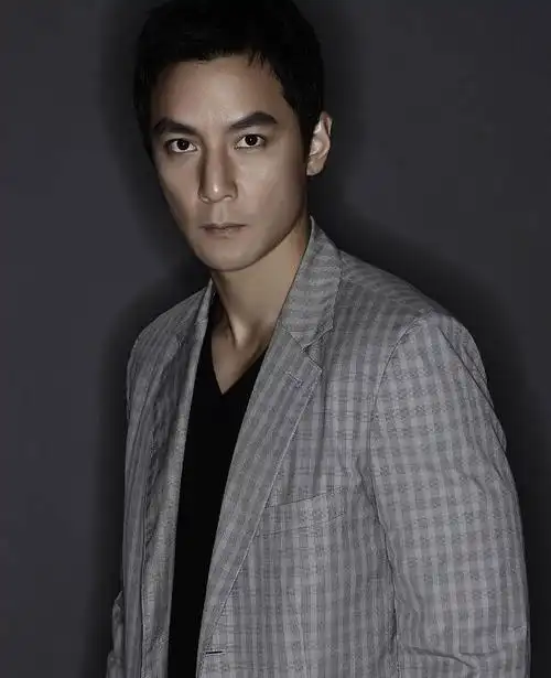 原创吴彦祖曝谢霆锋吵架 张柏芝却若无其事般毫无理会