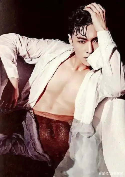 男明星硬照哪家强,有你家爱豆吗?