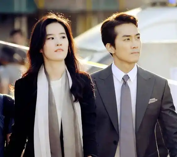 回顾刘亦菲宋承宪这段情,一厢情愿的爱情,注定无法长久