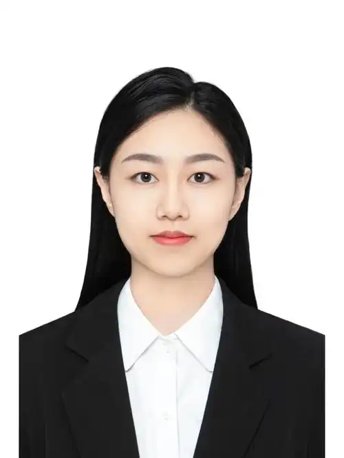 在小城市找到一个照证件照好看的店太难了,她家真的很值,可以自己选择