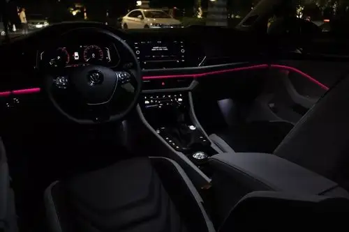 一寸长一寸强试驾一汽大众全新速腾