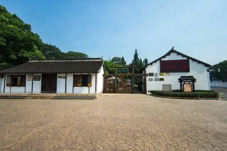 如今让人转角遇见精致生活6000年前上海的"市中心"青浦区重固镇党委