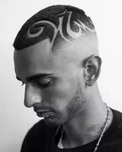 发型欣赏流行三面光潮男发型