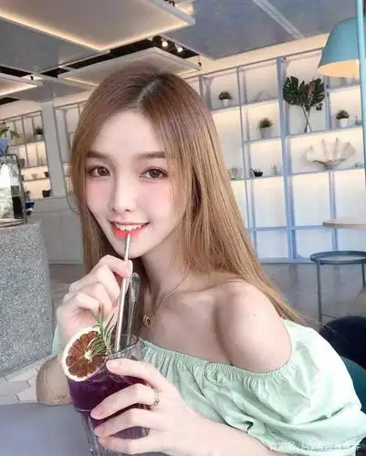 马来西亚的华人正妹,气质与外貌并存